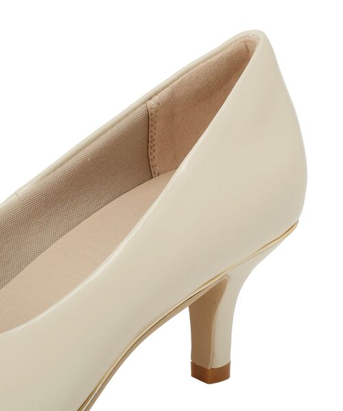 YECCA VECCA(イェッカヴェッカ)の「メタルラインパンプス(パンプス・レディース・ライトベージュ/シルバー/アイボリー・24.5cm/23.5cm/22.5cm)」の12枚目の写真