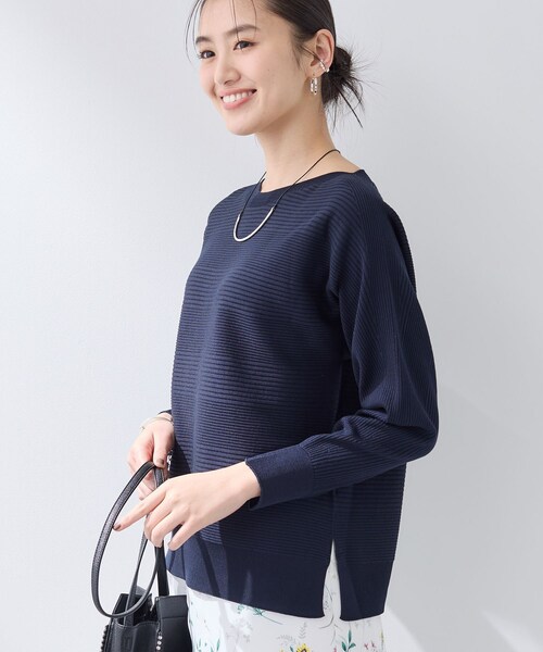 INDIVI(インディヴィ)の「【洗える/キレイ色】体型カバー無縫製ニット(ニット/セーター・レディース・ネイビー/ブルー/オフホワイト/ライトグレー/イエロー系その他・13/05/38/15 /34/19)」の15枚目の写真