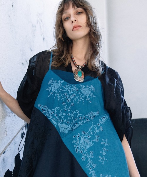 AULA AILA（アウラアイラ）の「シアードローストリングブラウス（シャツ/ブラウス・レディース・イエロー/ライトブルー/ブラック・0）」の17枚目の写真