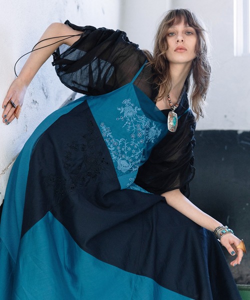 AULA AILA（アウラアイラ）の「シアードローストリングブラウス（シャツ/ブラウス・レディース・イエロー/ライトブルー/ブラック・0）」の18枚目の写真