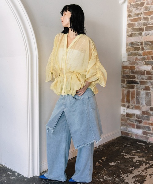 AULA AILA（アウラアイラ）の「シアードローストリングブラウス（シャツ/ブラウス・レディース・イエロー/ライトブルー/ブラック・0）」の9枚目の写真