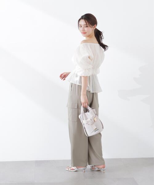 PROPORTION BODY DRESSING（プロポーションボディドレッシング）の「２ＷＡＹオフショルフィッシュテールブラウス / 1216110409（シャツ/ブラウス・レディース・ピンク/ベージュ/オフホワイト/ブルー・SMALL/MEDIUM）」の11枚目の写真