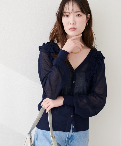 natural couture(ナチュラルクチュール)の「ちびフリルシアーカーディガン(カーディガン/ボレロ・レディース・ピンク/サックスブルー/アイボリー/ネイビー・FREE)」の11枚目の写真