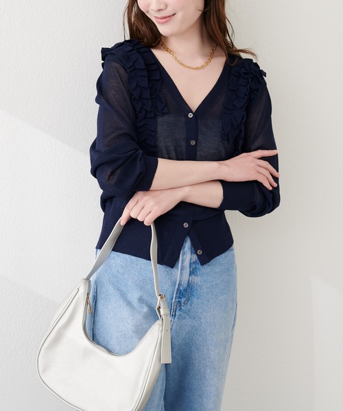 natural couture(ナチュラルクチュール)の「ちびフリルシアーカーディガン(カーディガン/ボレロ・レディース・ピンク/サックスブルー/アイボリー/ネイビー・FREE)」の9枚目の写真