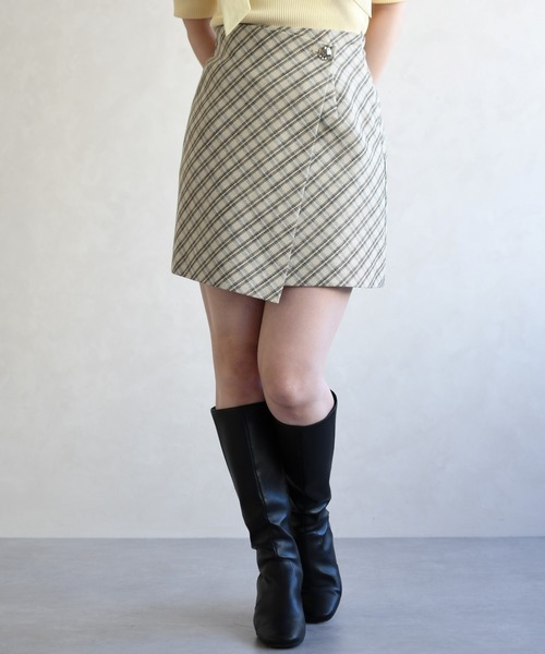 31 Sons de mode（トランテアン　ソン　ドゥ　モード）の「2026春夏新作 ラップ風ミニスカパン（スカート・レディース・ベージュ/ブラック×ホワイト/グレー系・S/M）」の3枚目の写真