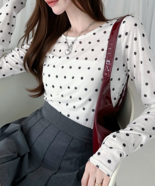 Ada.(エイダ)の「ドット クルーネック ロンT(Tシャツ/カットソー・レディース・ブラック/オフホワイト/グレー/ブラウン・FREE)」の2枚目の写真