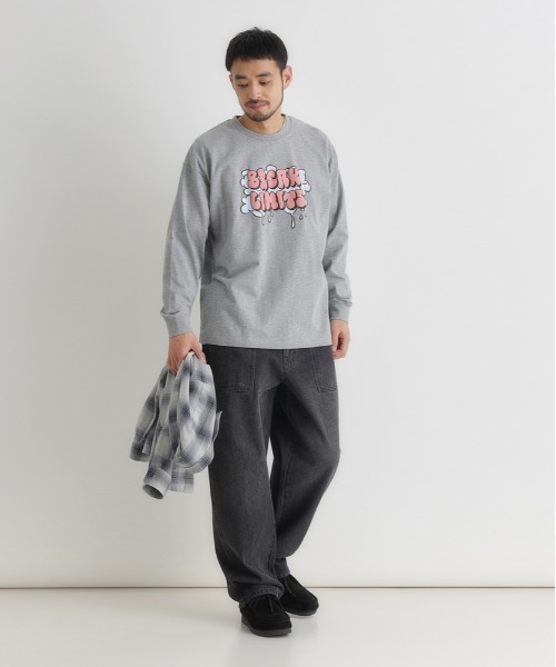 Right-on(ライトオン)の「Refurbish(リファービッシュ)発砲プリントロングスリーブT(Tシャツ/カットソー・メンズ・ブラック/ホワイト/グレー・S/M/L/XL)」の9枚目の写真