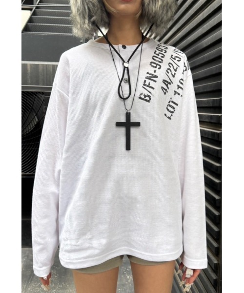 Never mind the XU（ネバーマインドザエックスユー）の「【Never mind the XU】waffle henley long sleeve / 【ネバーマインド ザ エックスユー】ワッフルヘンリー長袖Tシャツ（Tシャツ/カットソー・メンズ・ブラウン/チャコール/ホワイト/ブラック・ONE SIZE）」の9枚目の写真