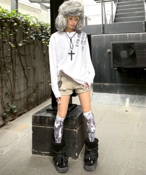 Never mind the XU(ネバーマインドザエックスユー)の「【Never mind the XU】waffle henley long sleeve / 【ネバーマインド ザ エックスユー】ワッフルヘンリー長袖Tシャツ(Tシャツ/カットソー・メンズ・ブラウン/チャコール/ホワイト/ブラック・ONE SIZE)」の20枚目の写真