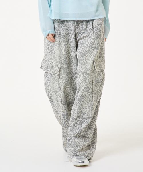 UNKNOWN PLANET(アンノウンプラネット)の「レオパードワイドカーゴパンツグレー(その他パンツ・レディース・その他・LARGE/SMALL/MEDIUM)」の5枚目の写真