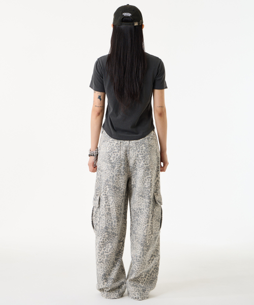 UNKNOWN PLANET(アンノウンプラネット)の「レオパードワイドカーゴパンツグレー(その他パンツ・レディース・その他・LARGE/SMALL/MEDIUM)」の11枚目の写真