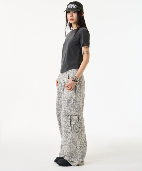 UNKNOWN PLANET(アンノウンプラネット)の「レオパードワイドカーゴパンツグレー(その他パンツ・レディース・その他・LARGE/SMALL/MEDIUM)」の19枚目の写真
