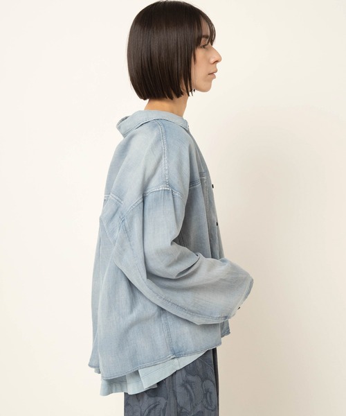 RNA-N(アールエヌエーエヌ)の「B2947 2.2ozデニムワークシャツ(シャツ/ブラウス・レディース・ダークインディゴブルー/ライトインディゴブルー・FREE)」の22枚目の写真