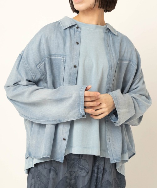 RNA-N(アールエヌエーエヌ)の「B2947 2.2ozデニムワークシャツ(シャツ/ブラウス・レディース・ダークインディゴブルー/ライトインディゴブルー・FREE)」の9枚目の写真
