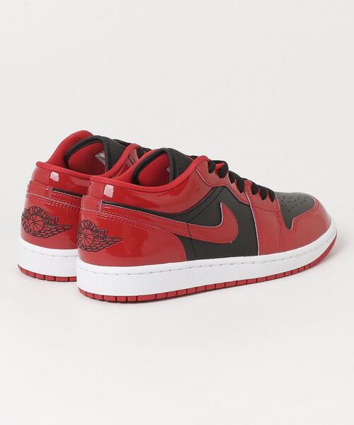 JORDAN BRAND(ジョーダンブランド)の「AIR JORDAN 1 LOW SE(スニーカー・メンズ・レッド・25.5cm/26.0cm/26.5cm/27.0cm/27.5cm/28.0cm/29.0cm)」の3枚目の写真