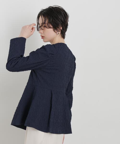 troisiemeCHACO(トロワズィエムチャコ)の「troisieme chaco/別注 PUFFY JACQUARD ジャケット(ノーカラージャケット・レディース・ベージュ/ネイビー・38)」の12枚目の写真