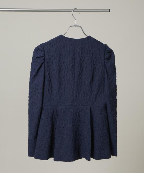 troisiemeCHACO(トロワズィエムチャコ)の「troisieme chaco/別注 PUFFY JACQUARD ジャケット(ノーカラージャケット・レディース・ベージュ/ネイビー・38)」の20枚目の写真