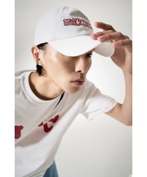 WHITE SANDS（ホワイトサンズ）の「キッチュポイント ロゴ刺繍 キャップ（キャップ）」