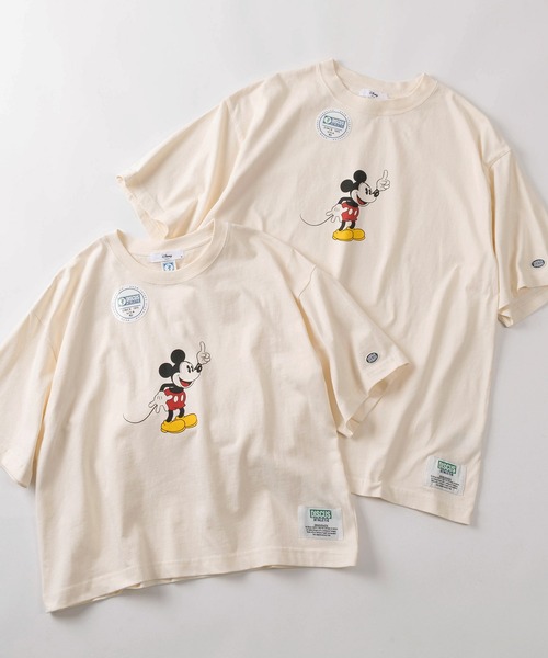 Disney(ディズニー)の「【71】【DISCUS/ディスカス】×【Disney/ディズニー】ミッキーマウス ショート丈/レギュラー丈 レトロデザイン プリントTシャツ/ワンポイント刺繍/レディース(Tシャツ/カットソー・レディース・ホワイト系3/ブラック系2/ホワイト系/ホワイト系1/ホワイト系2/ブラック系1/ブラック系3/ブラック系・M/L)」の2枚目の写真