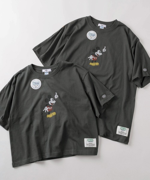 Disney(ディズニー)の「【71】【DISCUS/ディスカス】×【Disney/ディズニー】ミッキーマウス ショート丈/レギュラー丈 レトロデザイン プリントTシャツ/ワンポイント刺繍/レディース(Tシャツ/カットソー・レディース・ホワイト系3/ブラック系2/ホワイト系/ホワイト系1/ホワイト系2/ブラック系1/ブラック系3/ブラック系・M/L)」の6枚目の写真