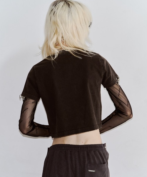 JOSE MOON（ジョゼムーン）の「LOGO CHARM T SHIRTS/ロゴチャームTシャツ（Tシャツ/カットソー・レディース・チャコールグレー/サックスブルー/ブラウン/ホワイト・FREE）」の7枚目の写真