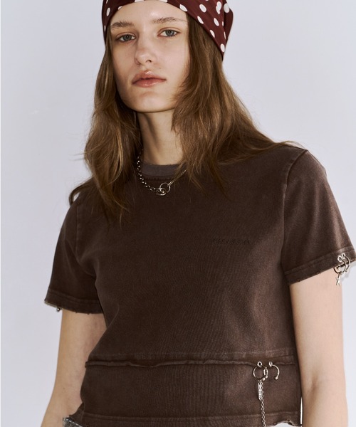 JOSE MOON（ジョゼムーン）の「LOGO CHARM T SHIRTS/ロゴチャームTシャツ（Tシャツ/カットソー・レディース・チャコールグレー/サックスブルー/ブラウン/ホワイト・FREE）」の22枚目の写真