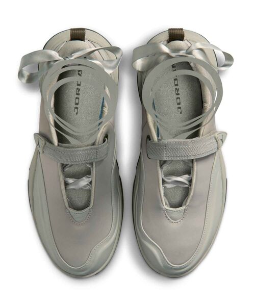 JORDAN BRAND(ジョーダンブランド)の「ジョーダン ポワント ウィメンズシューズ / Jordan Pointe Women's Shoes IV5281-304 Spruce Fog(バレエシューズ・レディース・ライトグリーン・24/23.5/23/22.5/22/26/25.5/25/24.5)」の14枚目の写真