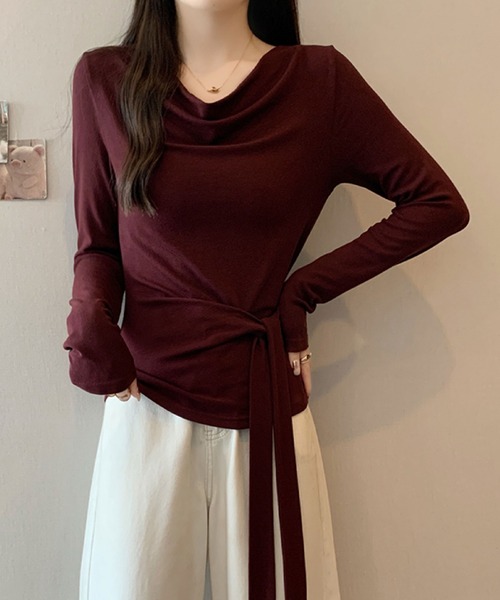 2ly2(トゥーリートゥー)の「ドレープネック リボンデザイン 長袖トップス / フェミニン ドレープカットソー(Tシャツ/カットソー・レディース・ボルドー/ホワイト/ブラック・FREE)」の11枚目の写真