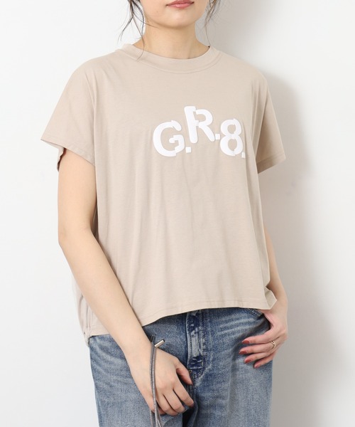 EGLANTINE(エグランティーヌ)の「EGLANTINE バックチュール発砲プリントドルマンカットソー 半袖(Tシャツ/カットソー・レディース・ベージュ・40)」の1枚目の写真