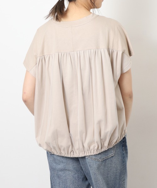 EGLANTINE(エグランティーヌ)の「EGLANTINE バックチュール発砲プリントドルマンカットソー 半袖(Tシャツ/カットソー・レディース・ベージュ・40)」の15枚目の写真