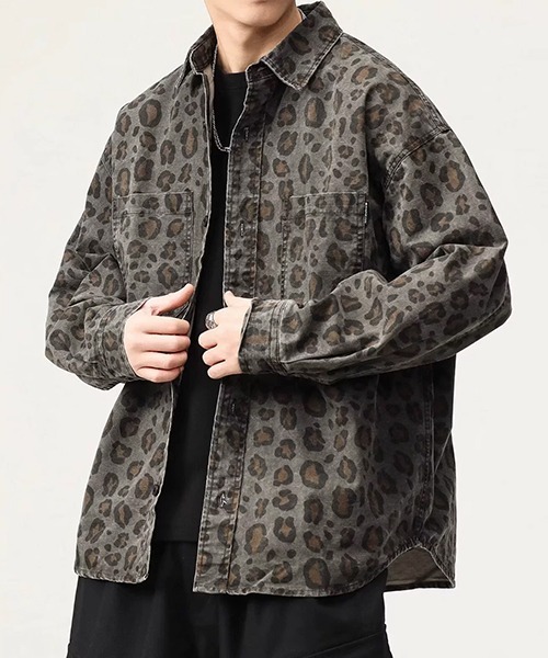 tunee(チュニー)の「【WARAIJOGO】ヒョウ柄オーバーサイズ長袖シャツ(NEZ)(シャツ/ブラウス・メンズ・グレー・FREE)」の1枚目の写真