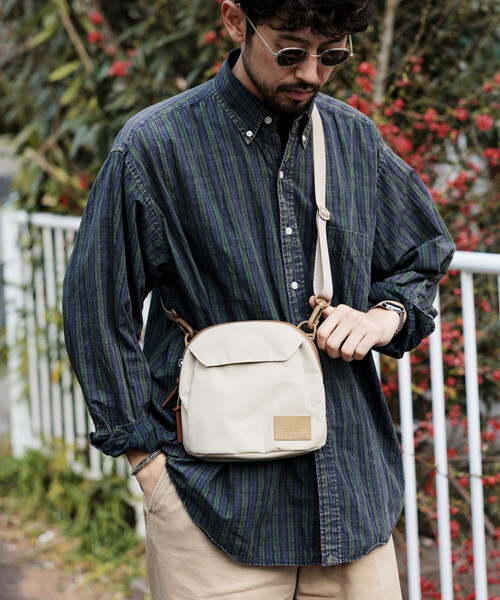 FREAK'S STORE（フリークスストア）の「GREGORY × FREAK'S STORE/グレゴリー 別注 TOASTY LEATHER PATCH/別注 トースティーショルダー レザーパッチ（ショルダーバッグ・レディース・ブラック/ベージュ・ONE SIZE）」の10枚目の写真