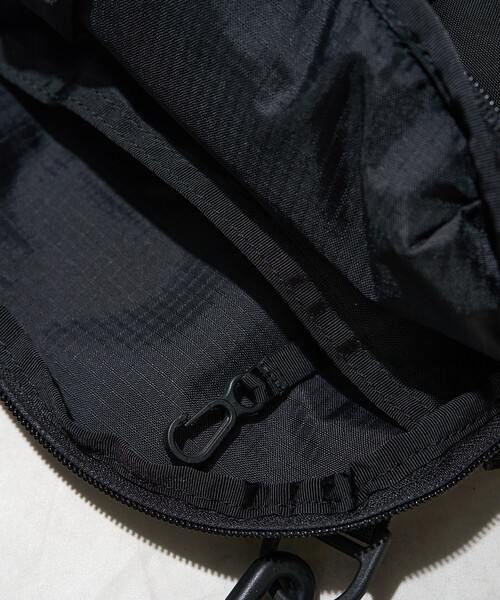 FREAK'S STORE（フリークスストア）の「GREGORY × FREAK'S STORE/グレゴリー 別注 TOASTY LEATHER PATCH/別注 トースティーショルダー レザーパッチ（ショルダーバッグ・レディース・ブラック/ベージュ・ONE SIZE）」の22枚目の写真