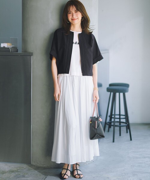 23区(ニジュウサンク)の「ライトタイプライター フロントタック ショートブルゾン(その他アウター・レディース・ダークブラウン系/ベージュ系/ブラック系・38)」の7枚目の写真