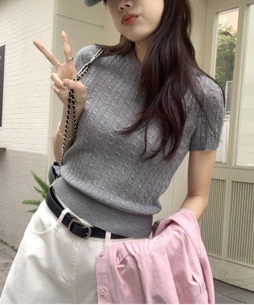 LUCPY(ラクピー)の「ケーブルリブニット半袖トップス(その他トップス・レディース・ブラック/グレー/ホワイト/レッド/ネイビー/イエロー・FREE)」の3枚目の写真