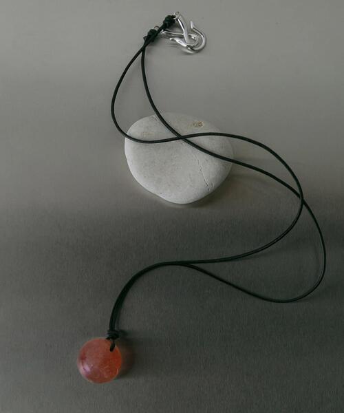 SMELLY(スメリー)の「SMELLY so’ strawberryquartz necklace(ネックレス・レディース・シルバー系その他・-)」の17枚目の写真