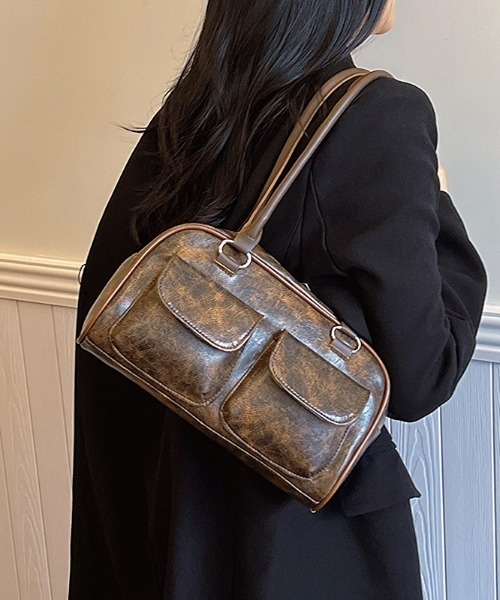 boemy（ボエミー）の「ヴィンテージ風スクエア ショルダーバッグ（ショルダーバッグ・レディース・ブラウン/ブラック・FREE）」の7枚目の写真