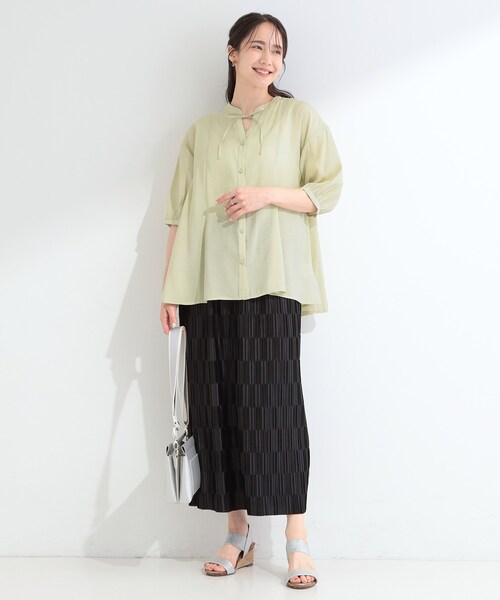 SHOO・LA・RUE(シューラルー)の「【S-LL】インせず着られる 切替フレアブラウス(シャツ/ブラウス・レディース・ブラック/イエロー系その他/オフホワイト・01/02/03/04)」の14枚目の写真