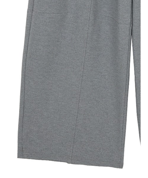 Ameri(アメリ)の「2WAY HEM BUTTON BARREL PANTS(スウェットパンツ・レディース・グレー/ブラウン/ブラック・MEDIUM/SMALL/X-SMALL)」の10枚目の写真