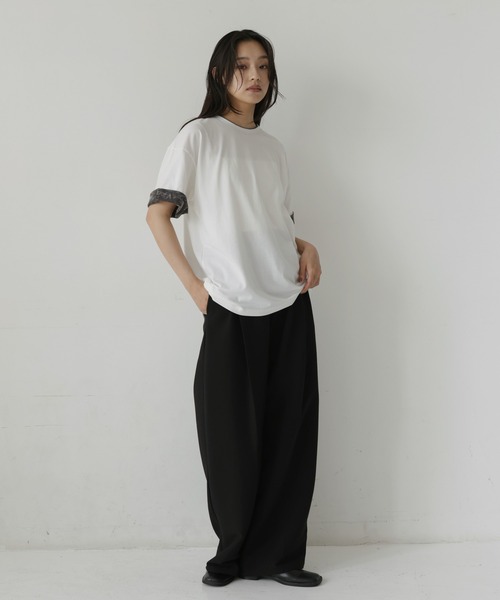 hellam(へラム)の「ベロアスリーブロールアップTシャツ(Tシャツ/カットソー・レディース・ホワイト/ブラック/ブラウン・FREE)」の18枚目の写真