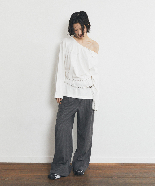 HALF DEVIL US(ハーフデビルアス)の「ロングスリーブショルダーアウトTシャツ_チャコール(Tシャツ/カットソー・レディース・その他・FREE)」の10枚目の写真