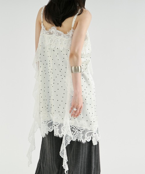 Ezick(エジック)の「satin lace cami tunic/サテンレースキャミチュニック(キャミソール・レディース・アイボリー/ブラック・FREE)」の12枚目の写真