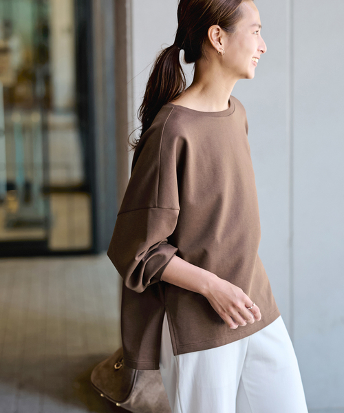 FRAMeWORK(フレームワーク)の「ライトダンボールポンチョプルオーバー(Tシャツ/カットソー・レディース・ブラウン/ホワイト系その他/ブラック/チャコールグレー・FREE)」の4枚目の写真