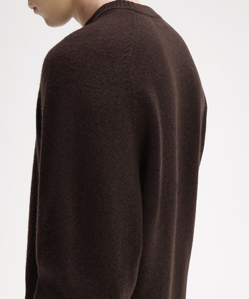 FRED PERRY(フレッドペリー)の「【先行予約受付中】Saddle Sleeve Jumper/サドルスリーブクルーネックニット(ニット/セーター・メンズ・プラム/ブラウン・S/M/L)」の8枚目の写真