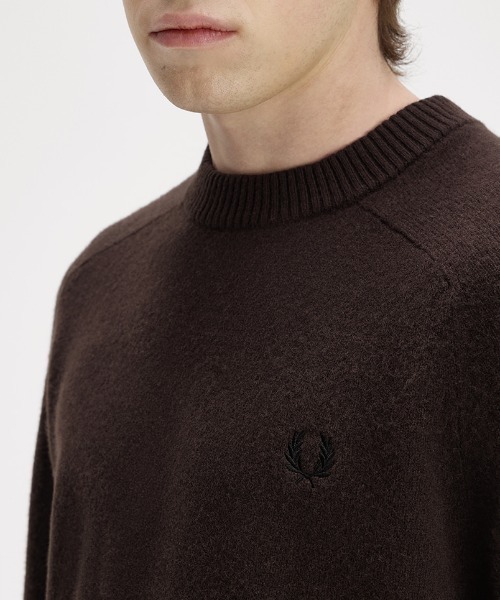 FRED PERRY(フレッドペリー)の「【先行予約受付中】Saddle Sleeve Jumper/サドルスリーブクルーネックニット(ニット/セーター・メンズ・プラム/ブラウン・S/M/L)」の9枚目の写真