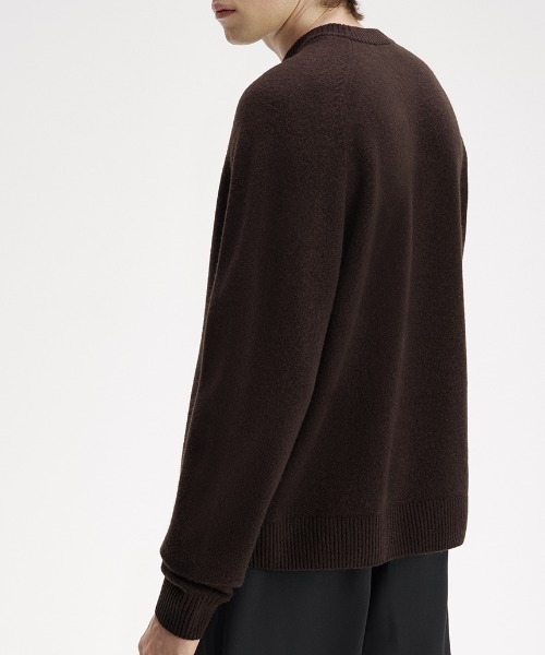 FRED PERRY(フレッドペリー)の「【先行予約受付中】Saddle Sleeve Jumper/サドルスリーブクルーネックニット(ニット/セーター・メンズ・プラム/ブラウン・S/M/L)」の7枚目の写真