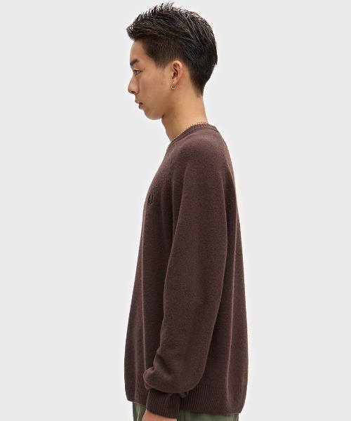 FRED PERRY(フレッドペリー)の「【先行予約受付中】Saddle Sleeve Jumper/サドルスリーブクルーネックニット(ニット/セーター・メンズ・プラム/ブラウン・S/M/L)」の5枚目の写真