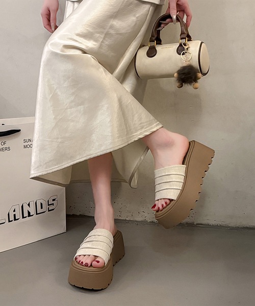 Lace Ladies(レースレディース)の「レイヤード ワイドベルト 厚底 ミュール サンダル(サンダル・レディース・アイボリー/グリーン/ブラウン・24.5cm/22.5cm/25cm/23cm/23.5cm/24cm)」の9枚目の写真