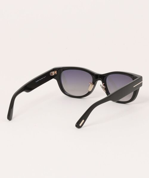 TOM FORD（トム フォード）の「【TOM FORD/トムフォード】ウェリントン サングラス TF1392-D 01B 53（サングラス・メンズ・ブラック・FREE）」の3枚目の写真