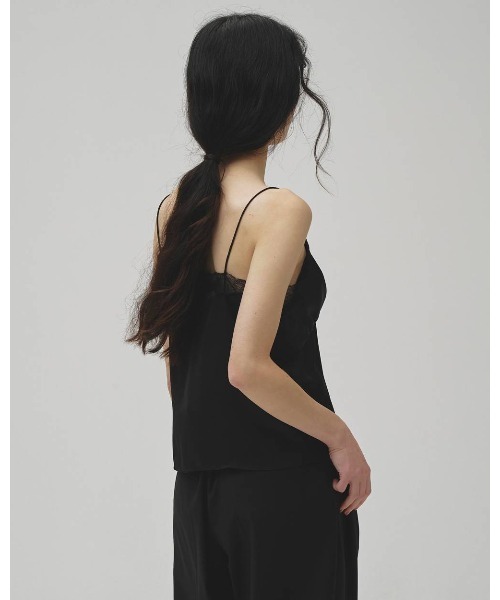 TODAYFUL（トゥデイフル）の「Satin Lace Camisole 12610431（キャミソール・レディース・ブラック/グリーン/オフホワイト・FREE）」の9枚目の写真